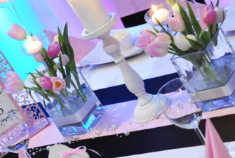 dekoracje stołu czerń i róż fuksja - szczecinek